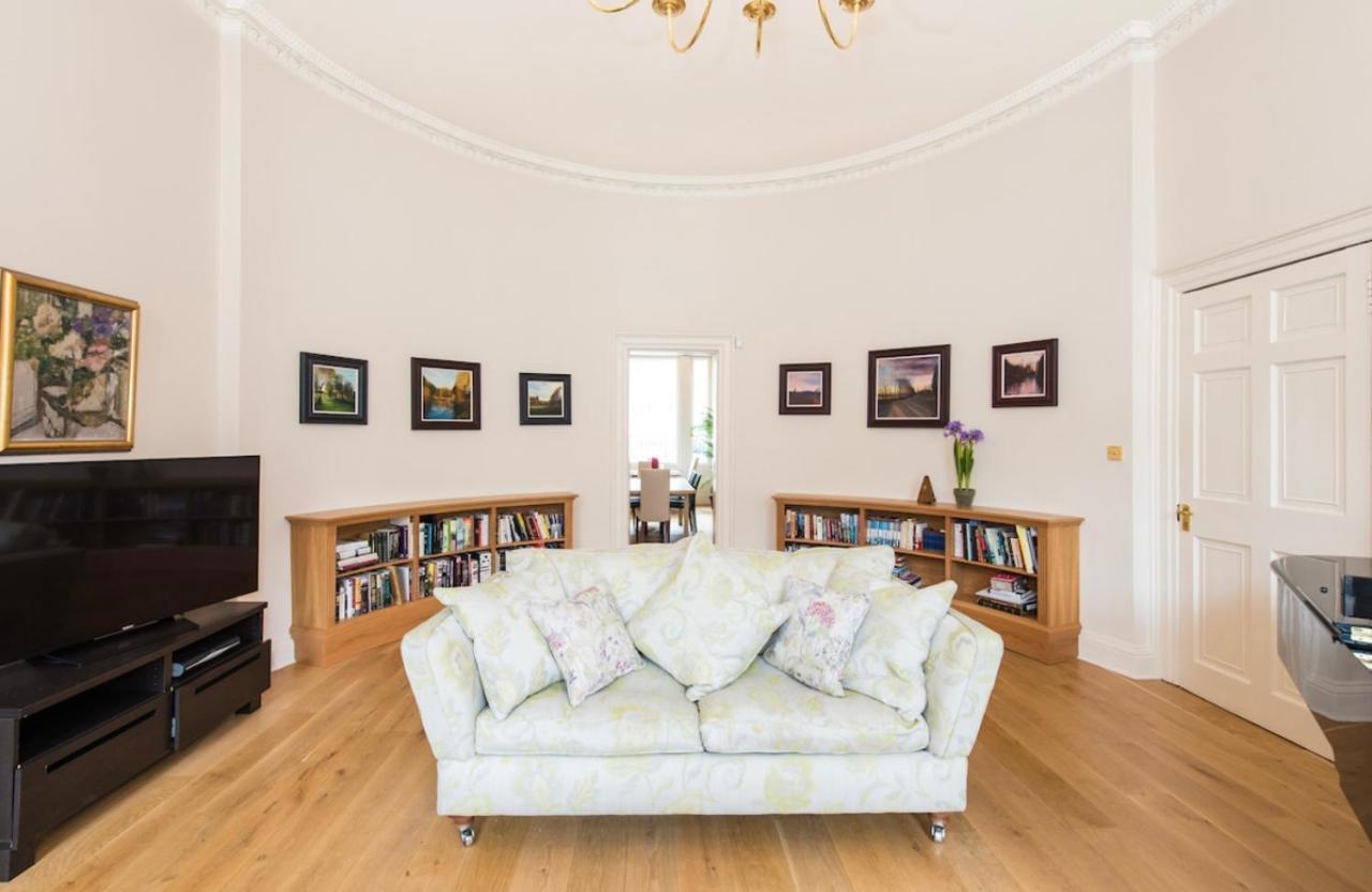 אדינבורו Luxurious City Centre Self Catering Apartment מראה חיצוני תמונה